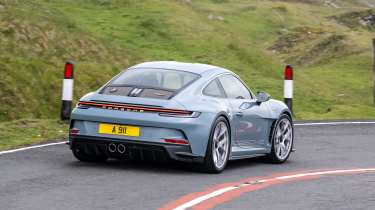 Porsche 911 S/T – rear